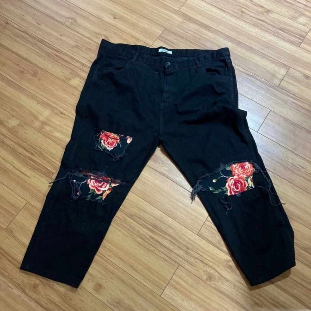Floral Embroidered Black Skinny Jeans